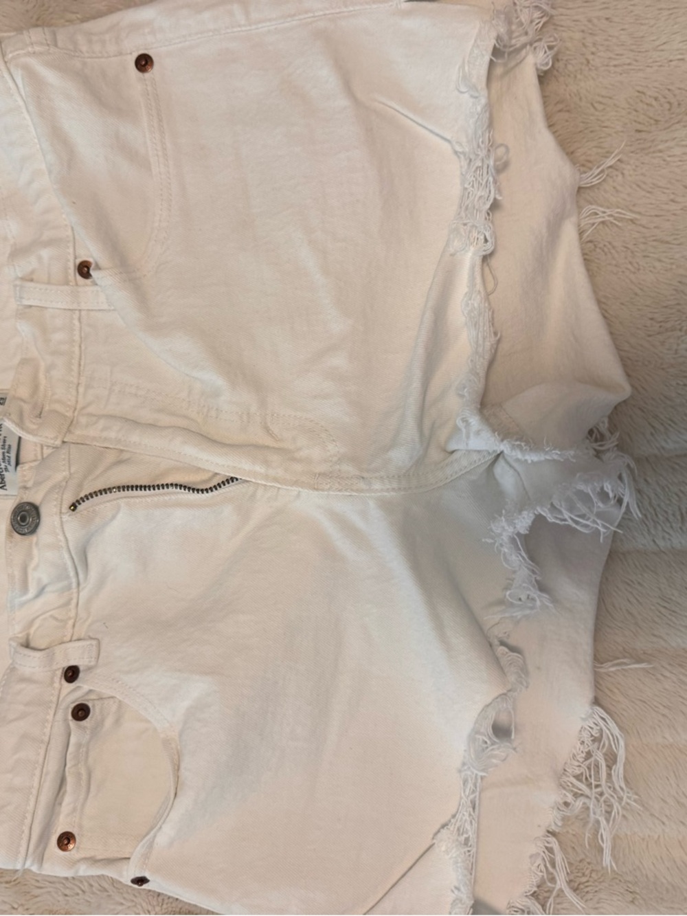 Abercrombie & Fitch White Denim Mid-Rise Shorts 29